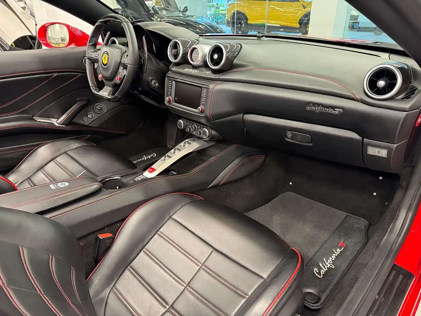 Ferrari California T 2015 2015 3.9T Standard