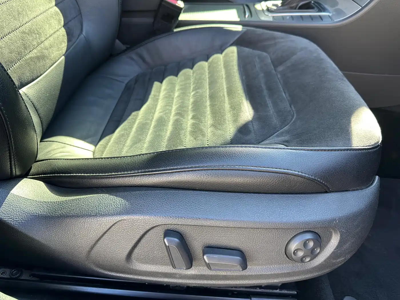 Volkswagen Magotan (Import) 2012 Wagon 2.0TSI Comfort фото 21