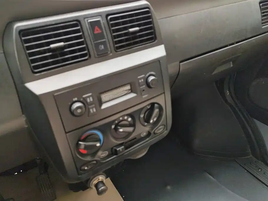 Wuling Motors Wuling Rongguang 2017 2017 1.5L Extended Basic
