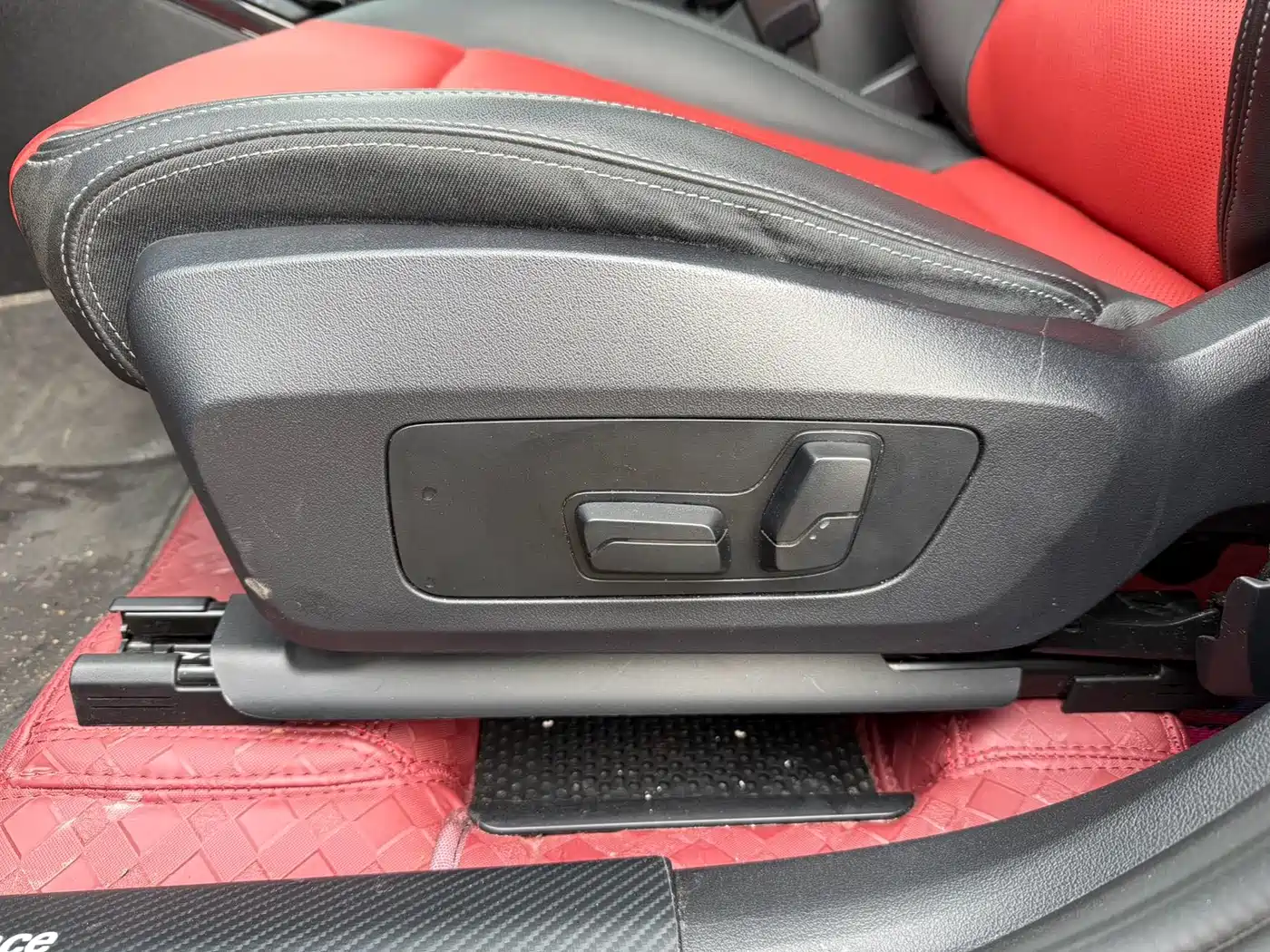 BMW X1 2023 sDrive20Li X Design Package фото 10