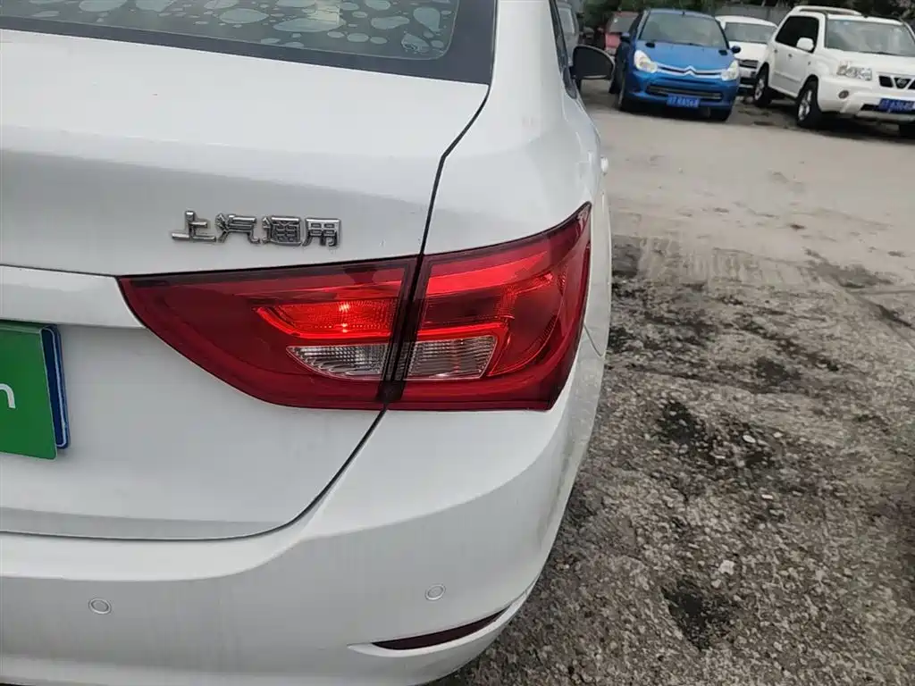Buick Excelle 2016 15N Manual Elite фото 8