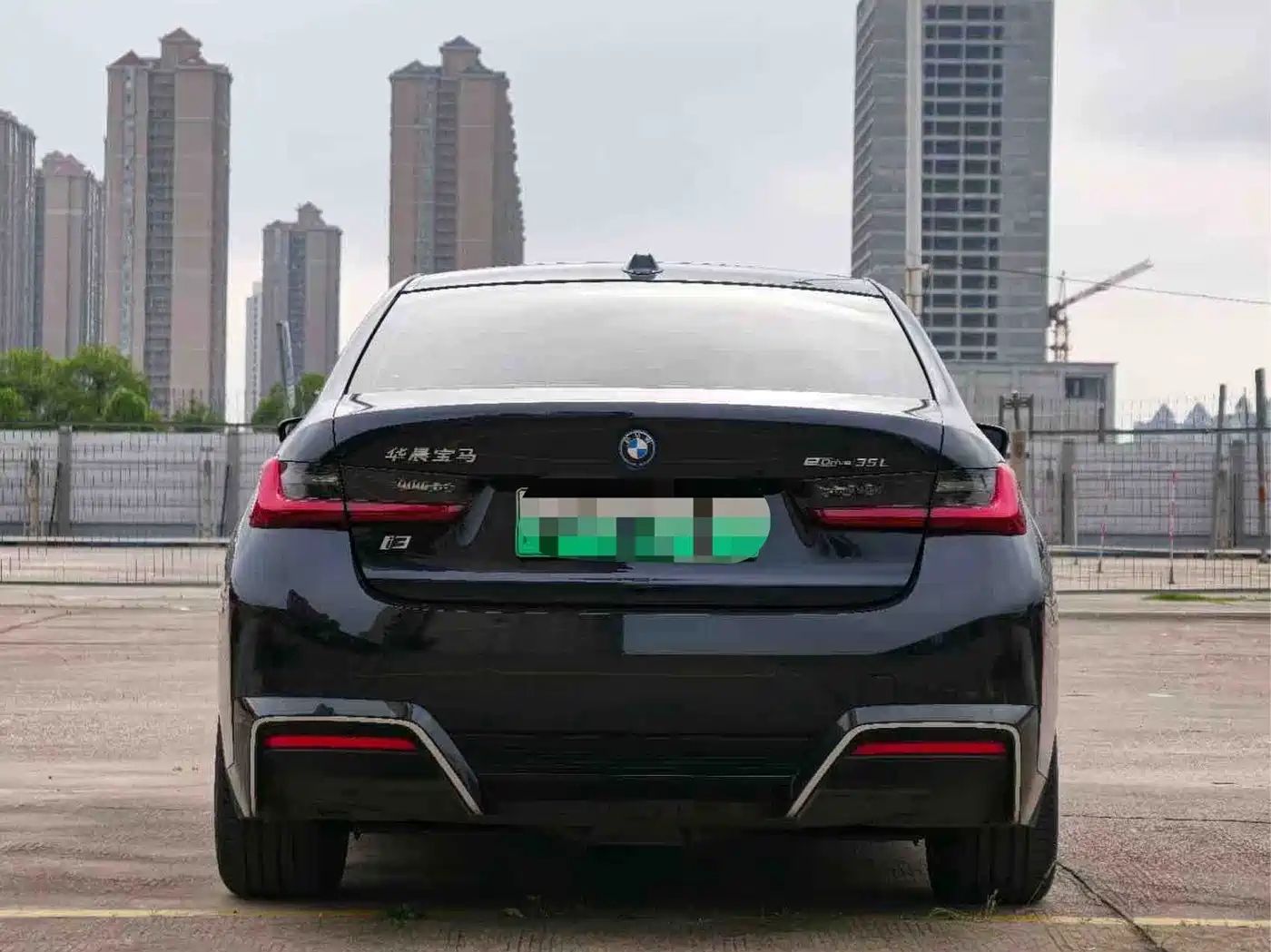 BMW i3 2022 eDrive 35 L фото 8