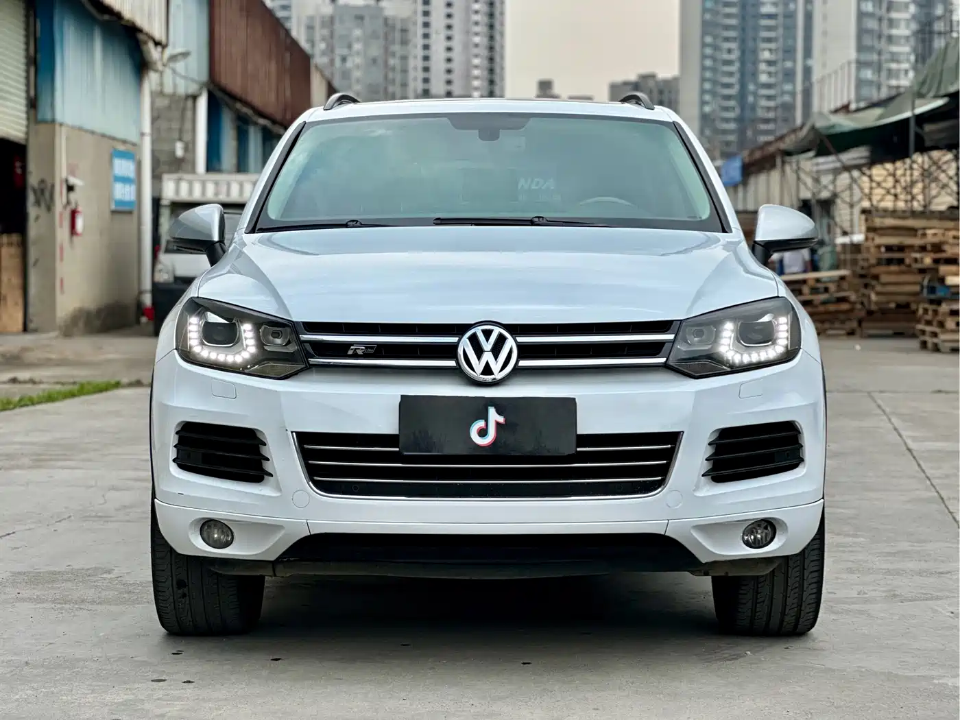 Volkswagen Touareg 2011 3.0TSI Comfort фото 2