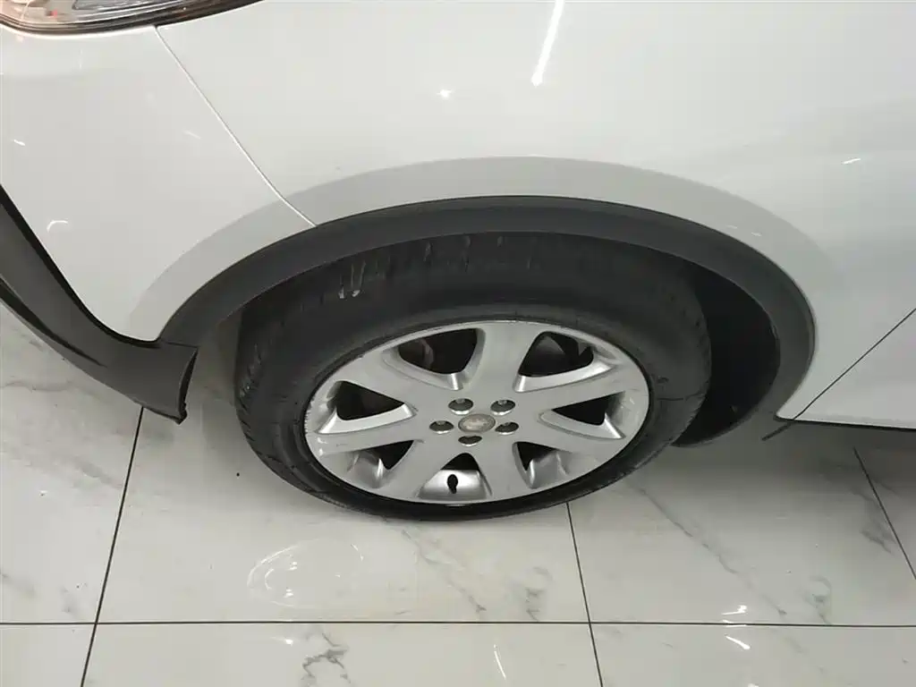 Buick Encore 2015 1.4T Automatic 2WD Urban Elite фото 23