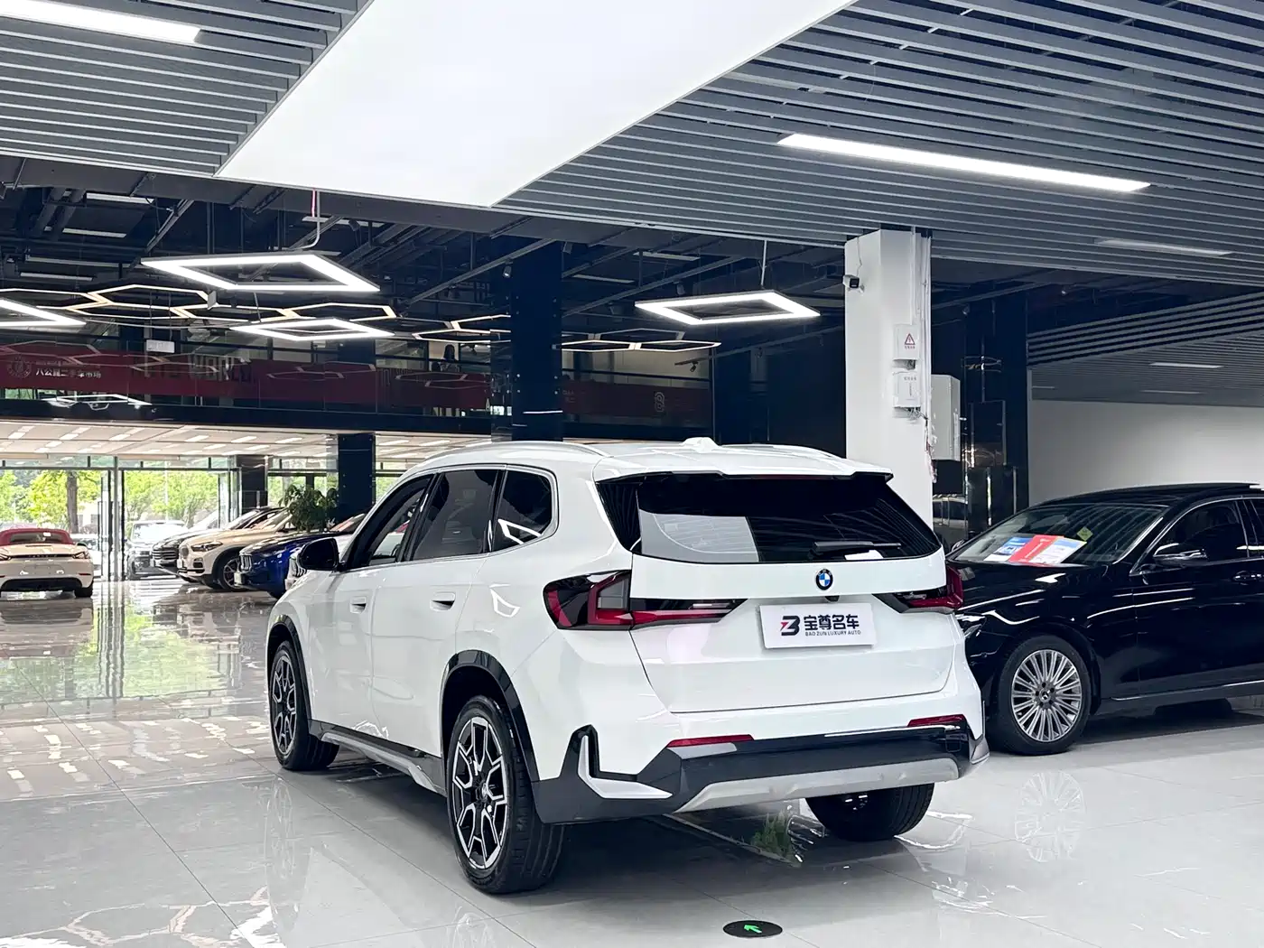 BMW X1 2023 sDrive25Li X Design Package фото 16