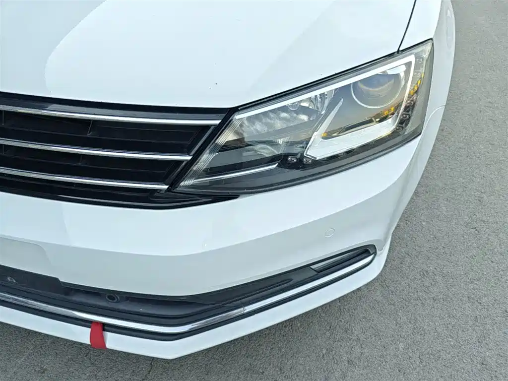 Volkswagen Sagitar 2018 280TSI DSG Luxury фото 24