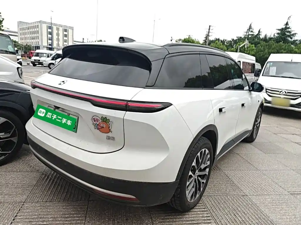Фото 7 - NIO ES6