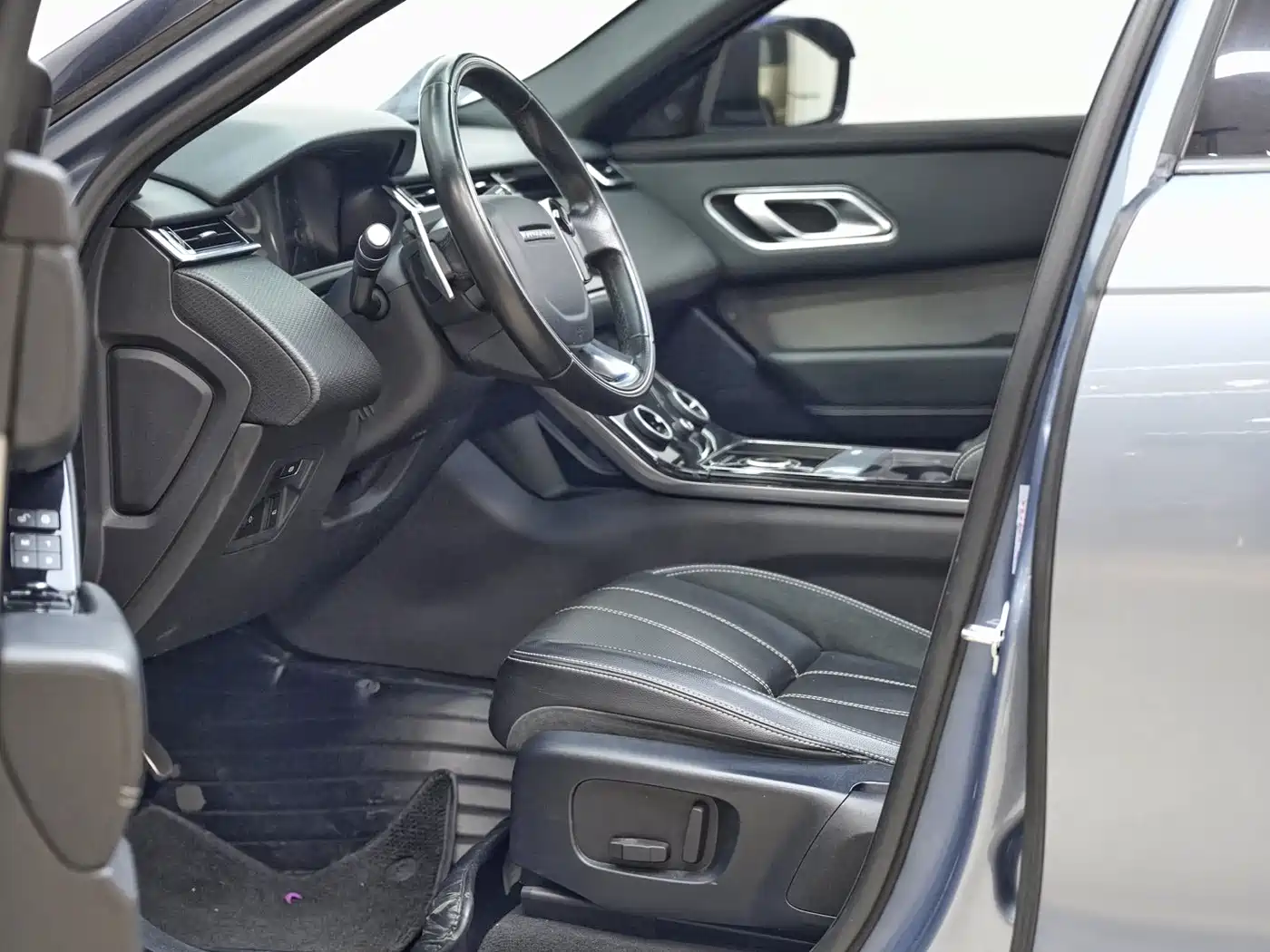 Land Rover Range Rover Velar 2019 250PS R-DYNAMIC S фото 8