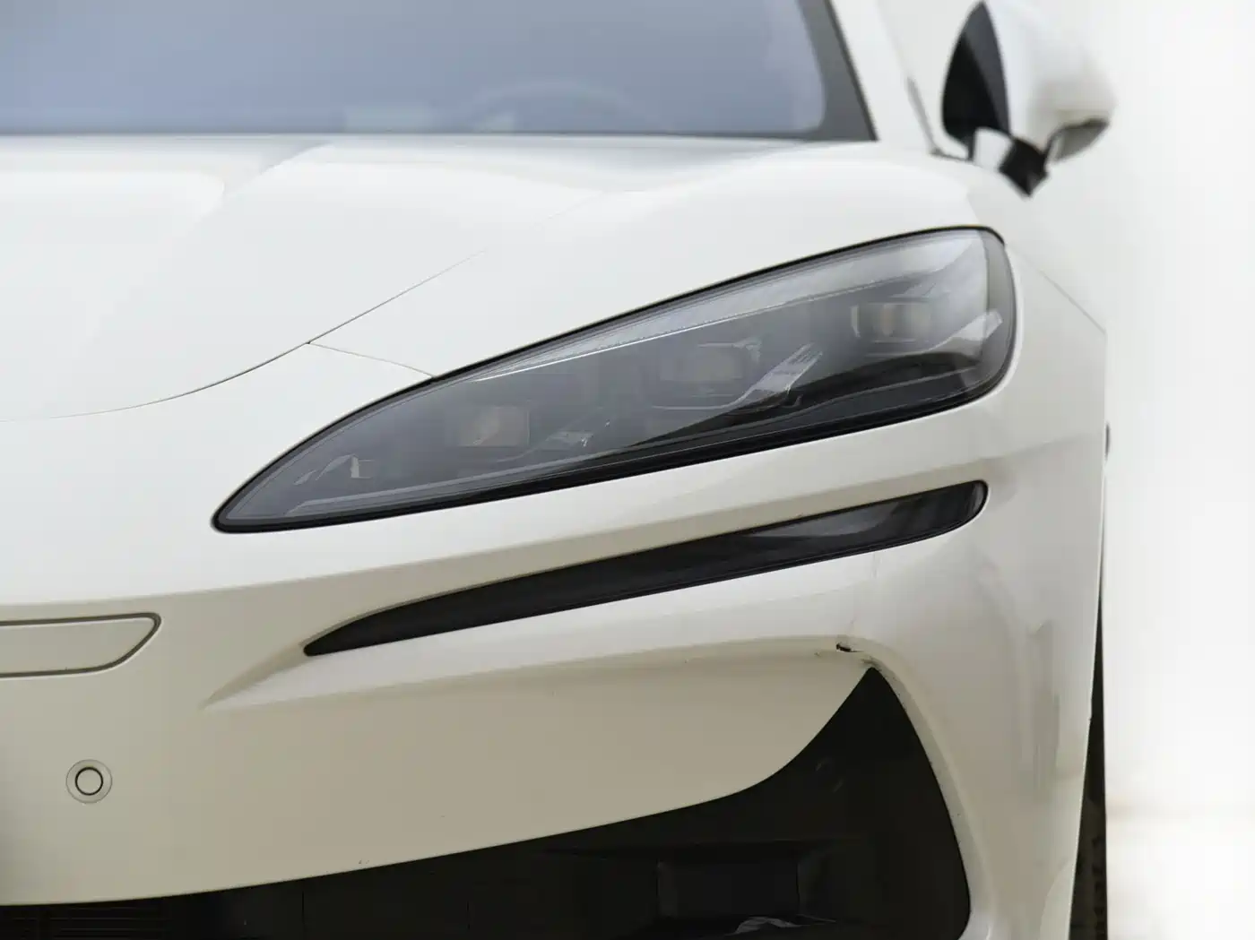 Denza Z9GT 2024 1100 AWD Ultra Edition фото 8