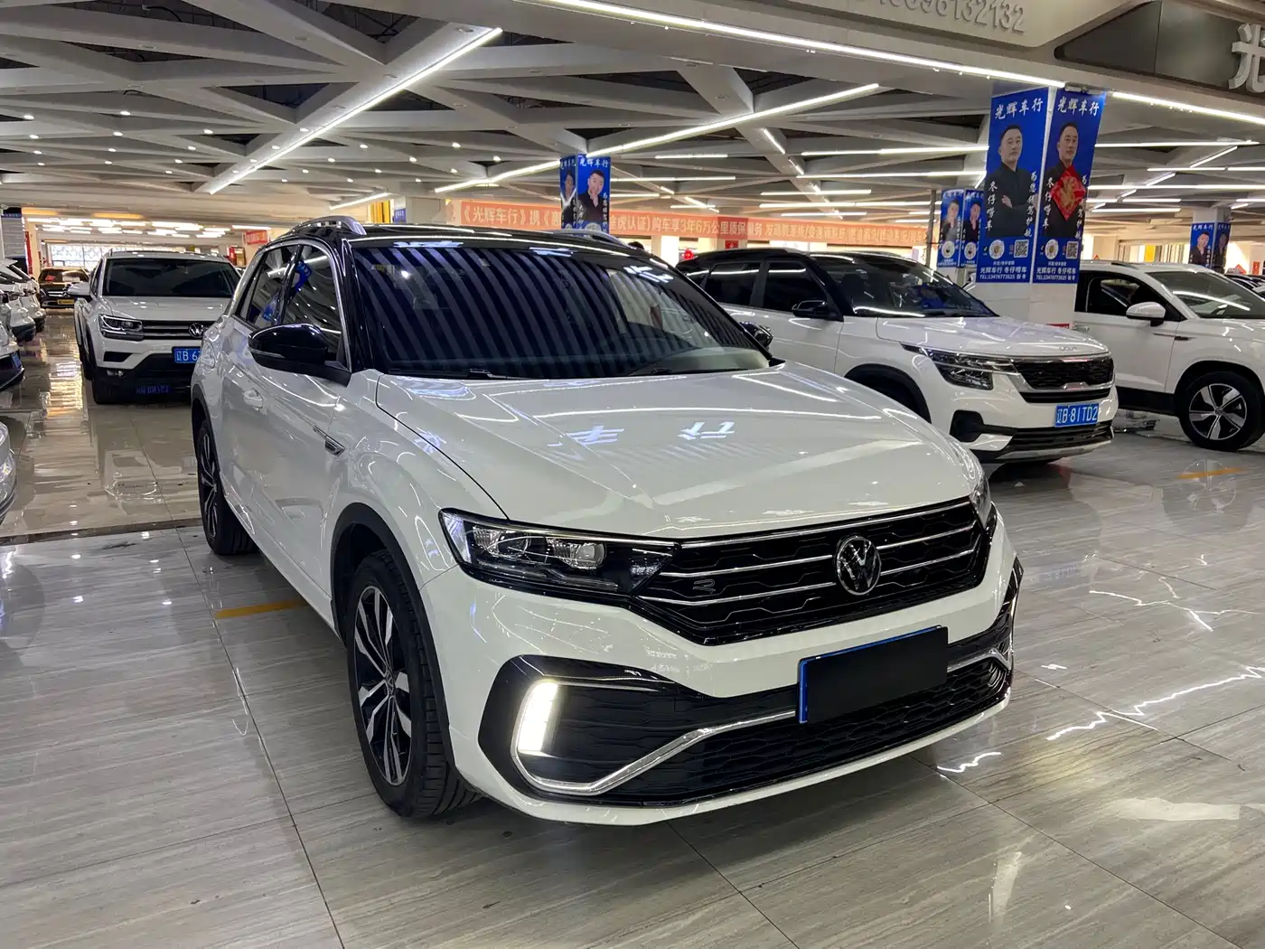 Volkswagen T-ROC 2022 280TSI DSG 2WD R-Line Pro PLUS фото 3