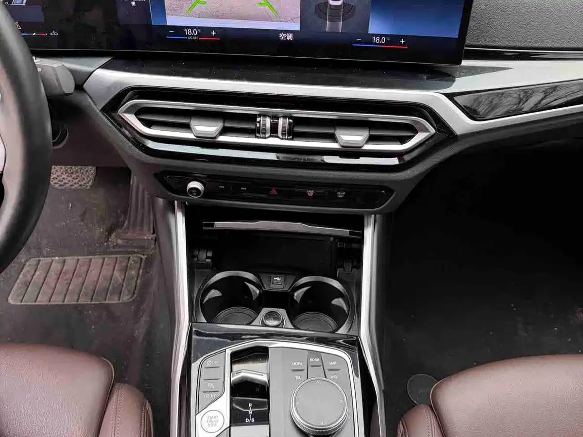 BMW 3 Series 2023 320Li M Sport Package фото 10