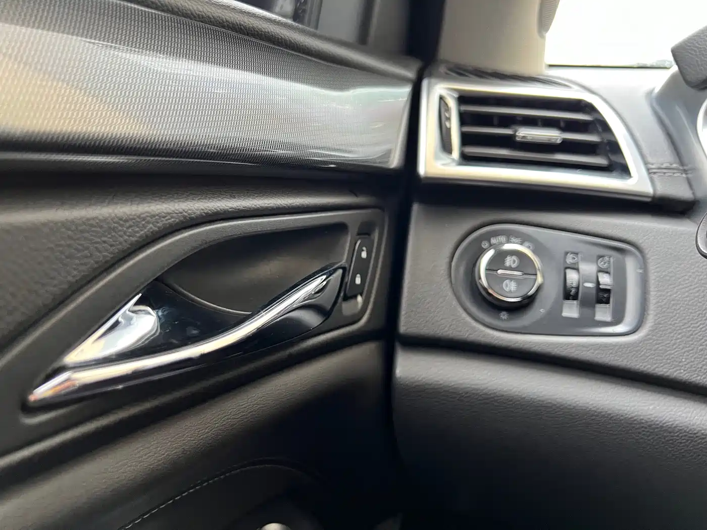 Cadillac SRX 2016 2015 3.0L Comfort
