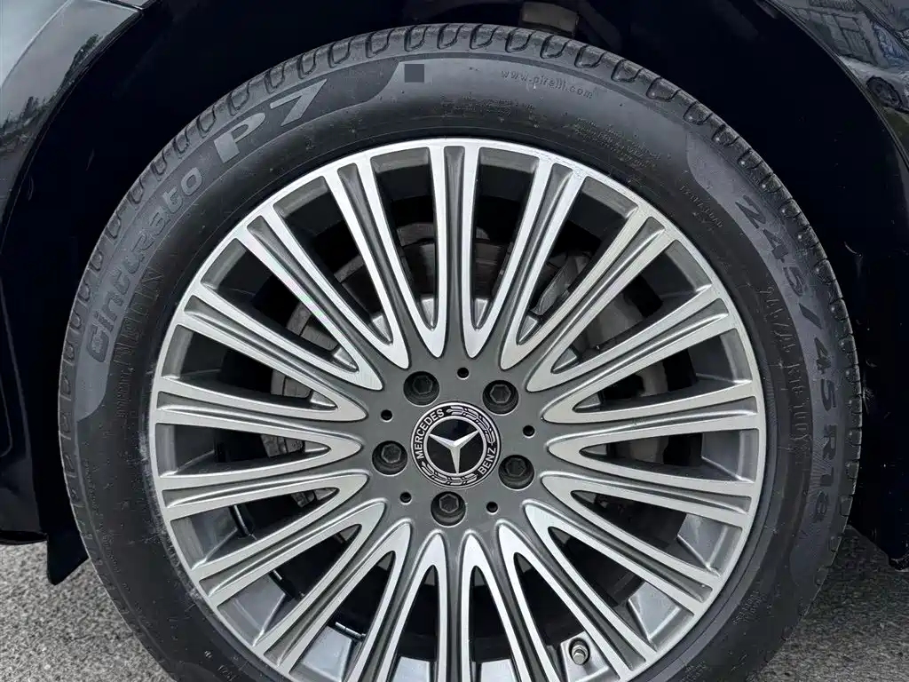 Mercedes-Benz E-Class 2023 E 300 L Fashion фото 9