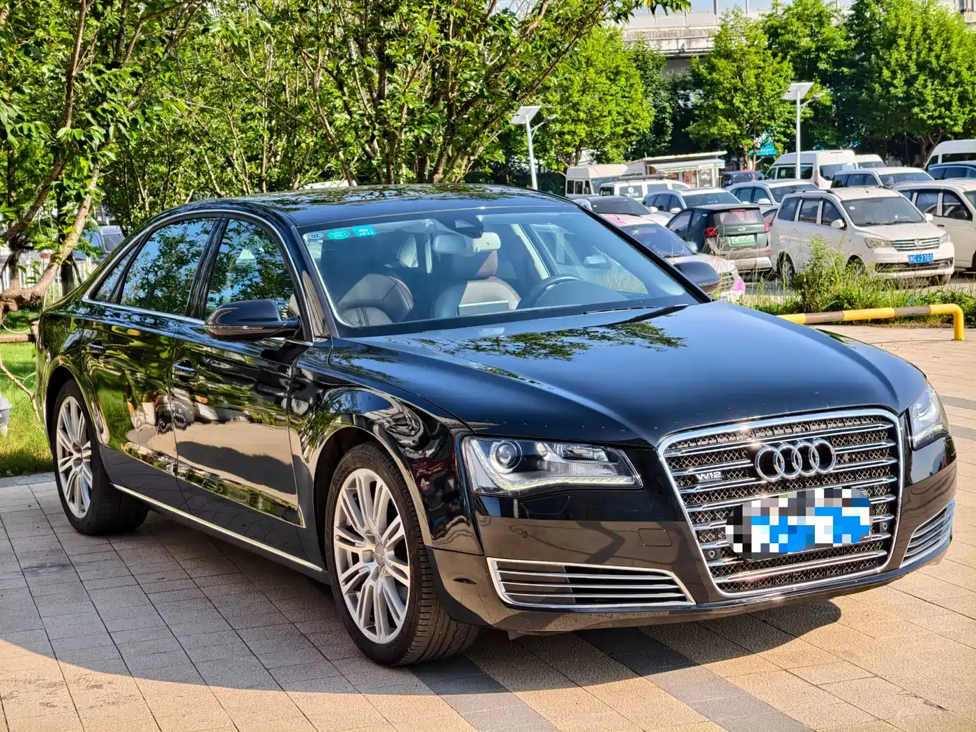 Audi A8 2012 A8L 50 TFSI quattro Luxury фото 3