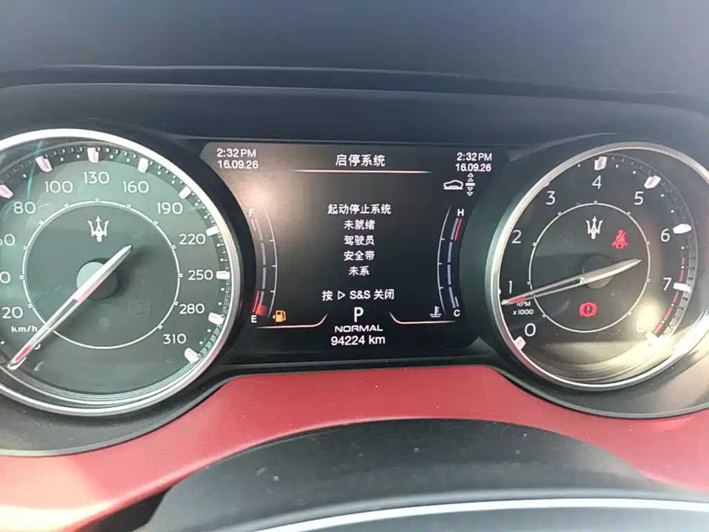 Photo 12 - Maserati Levante