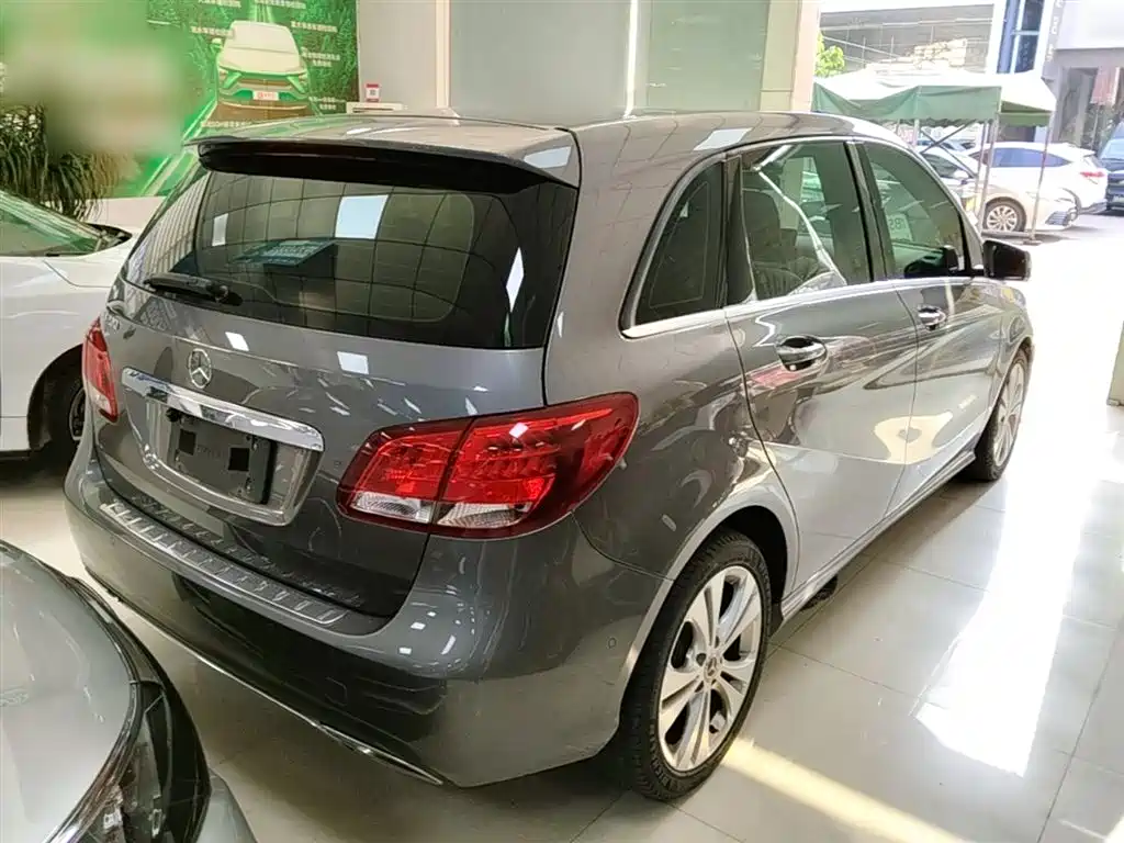 Mercedes-Benz B-Class 2018 B 200 Sport фото 7
