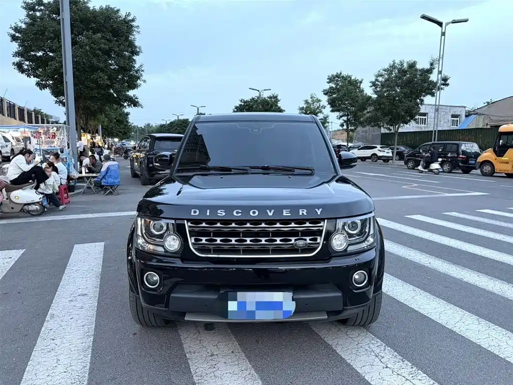 Land Rover Discovery 2016 3.0 SC Gloss Black Collector's Edition HSE фото 2