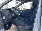 Фото 8 - Renault Captur