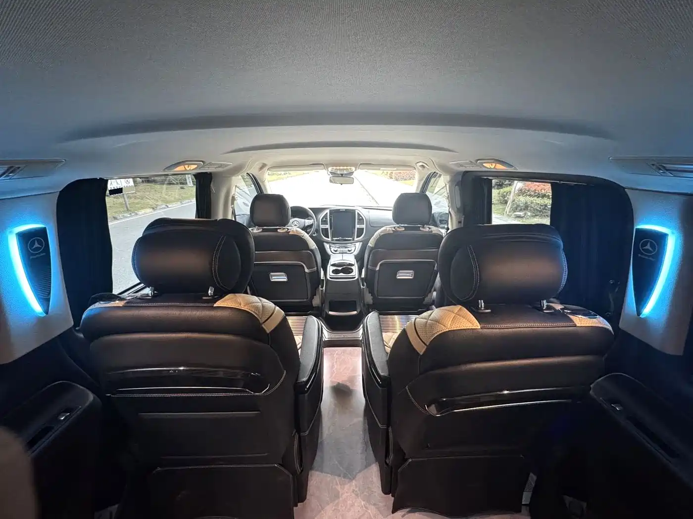 Mercedes-Benz Vito 2021 2.0T Elite 7-Seater фото 6
