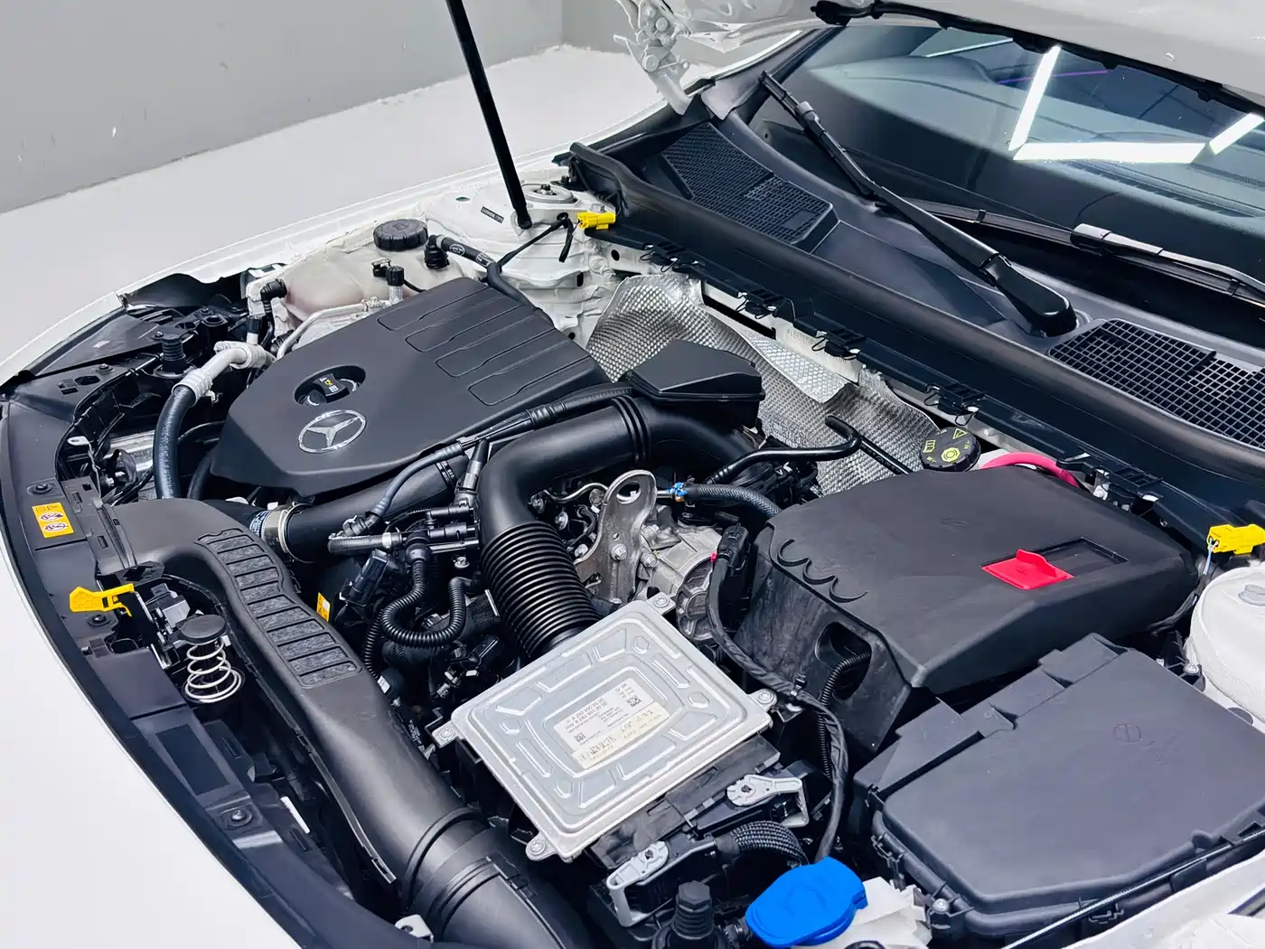 Mercedes-Benz A-Class 2020 A 200 L Sport Sedan фото 17