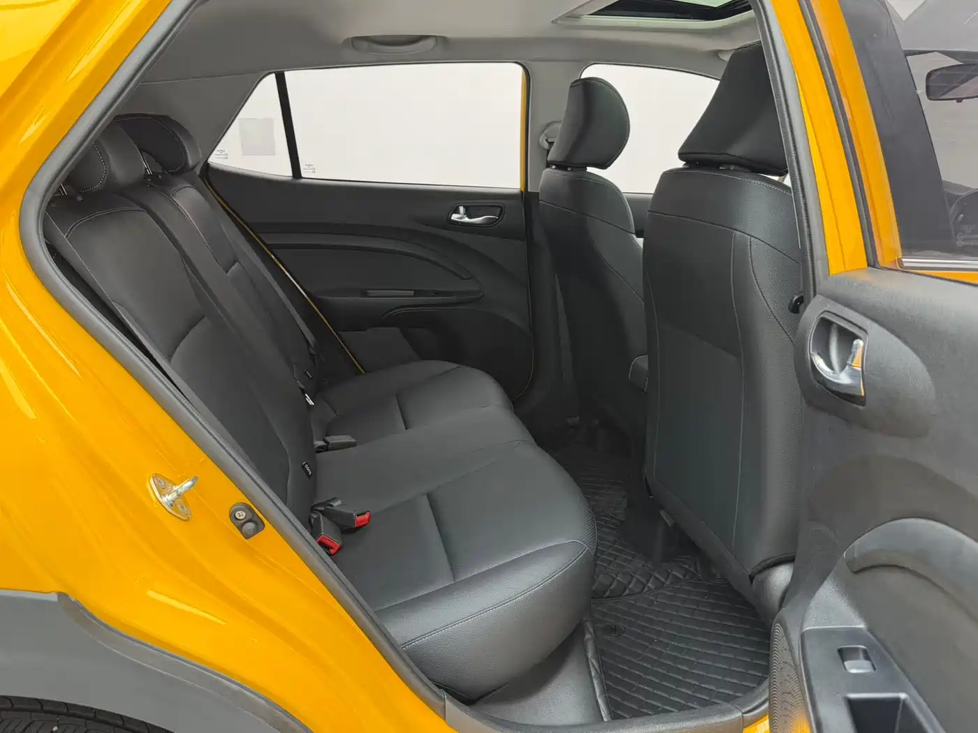 Kia KX1 2021 1.4L CVT Fun Sunroof Version фото 11