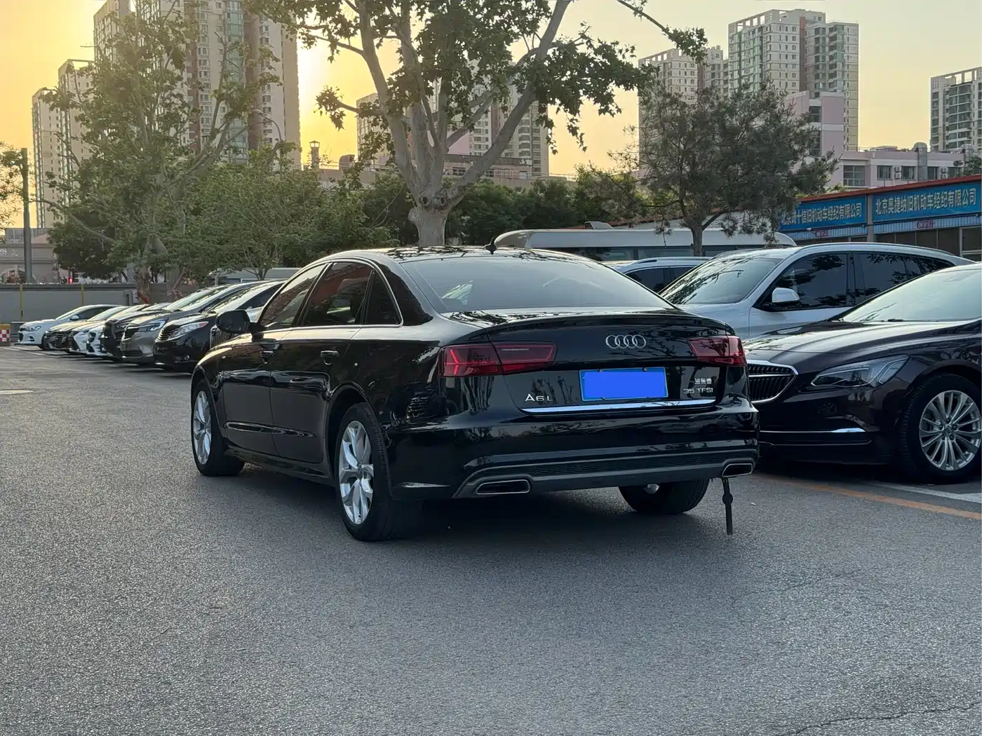 Audi A6L 2018 30th Anniversary 35 TFSI Fashion фото 3