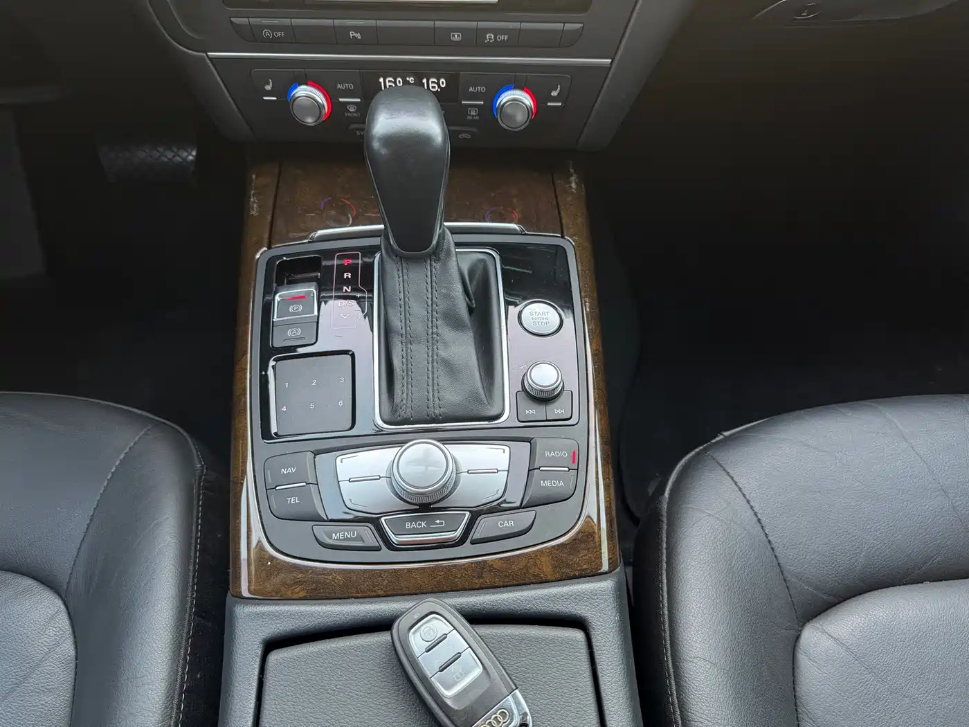 Audi A6L 2018 30th Anniversary 35 TFSI Fashion фото 11