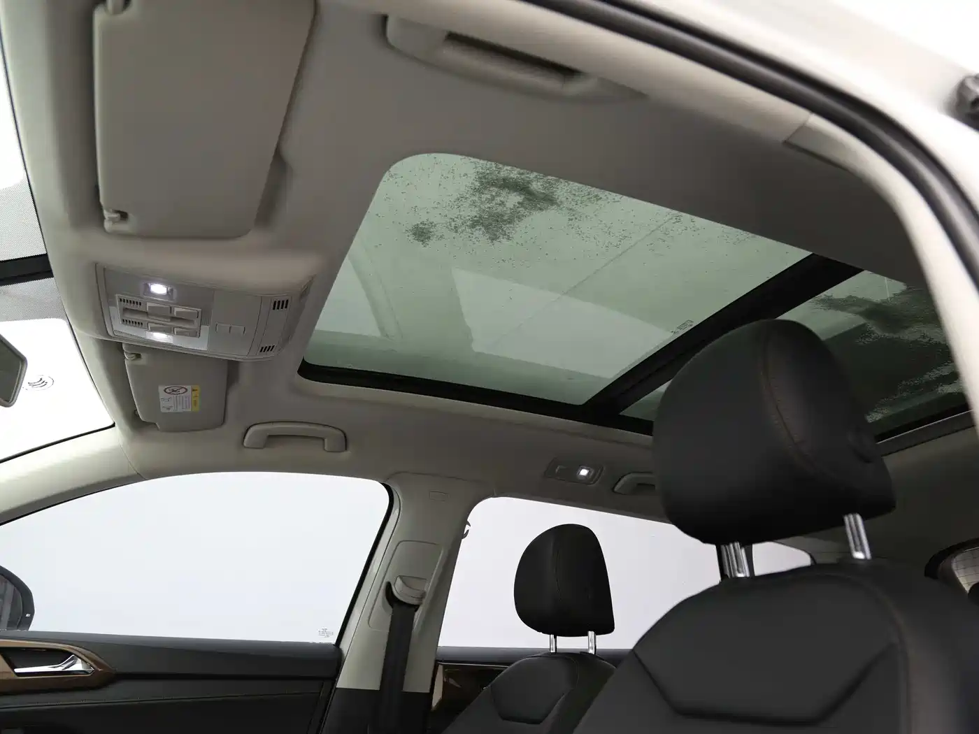 Volkswagen Tharu 2021 280TSI 2WD Luxury Plus фото 15
