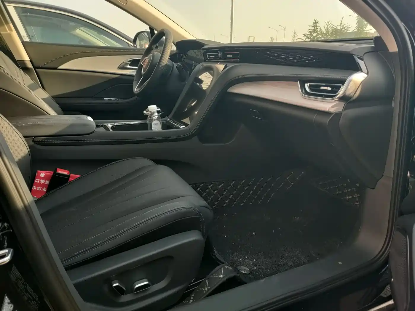 Hongqi H5 PHEV 2025 130 Super Hybrid Edition фото 7