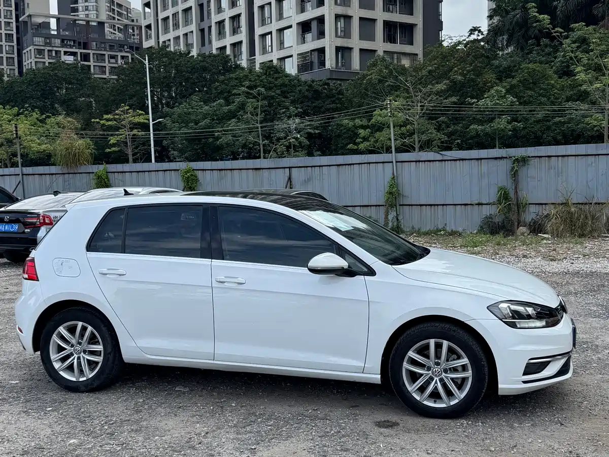 Volkswagen Golf 2019 280TSI DSG Comfort China VI фото 3