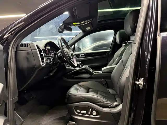 Porsche Cayenne 2018 Cayenne 3.0T — фото 5