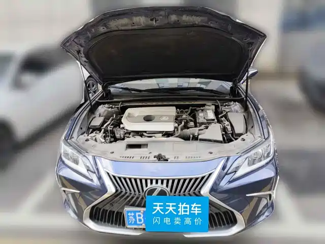 Lexus ES 2020 200 Excellence — фото 3