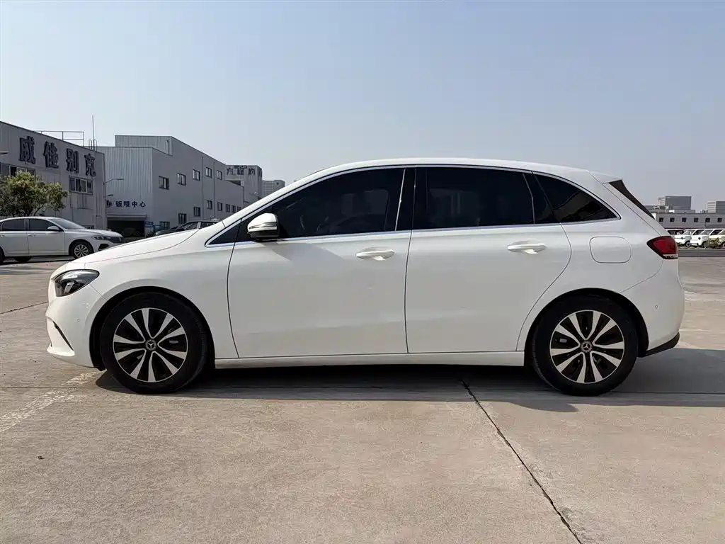 Mercedes-Benz B-Class 2021 B 200 Dynamic фото 4