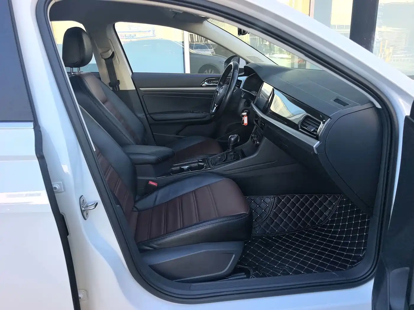 Volkswagen Lavida 2018 1.5L Auto Trend Edition China V фото 13