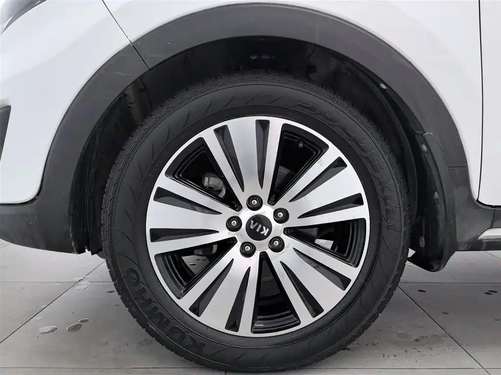 Kia Sportage 2016 2.0L Automatic 2WD DLX фото 17
