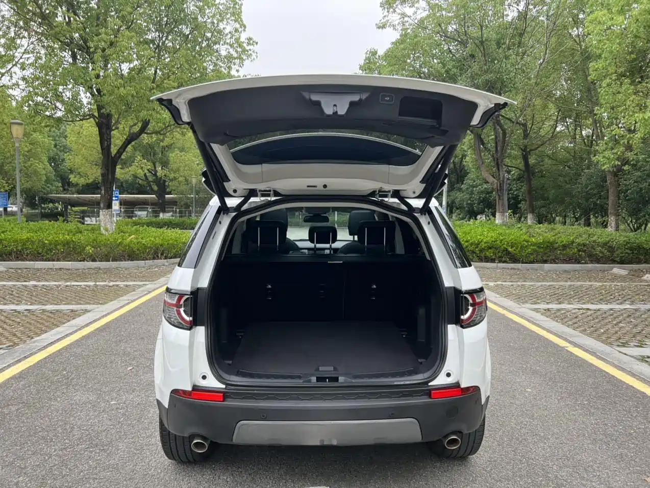 Фото 19 - Land Rover Discovery Sport