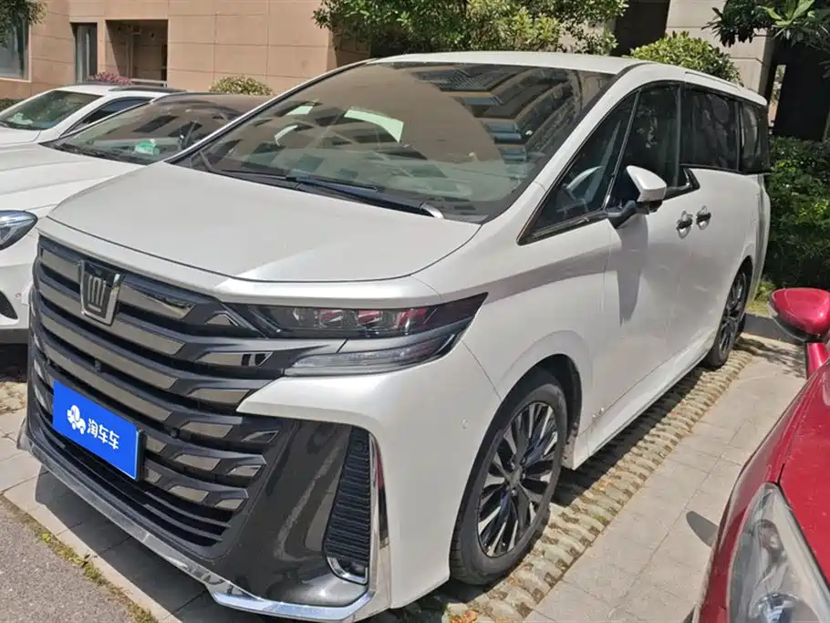 Toyota Vellfire 2024 Crown Hybrid 2.5L Premium Edition