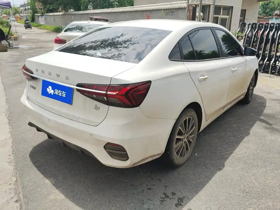 Фото 3 - Roewe i5