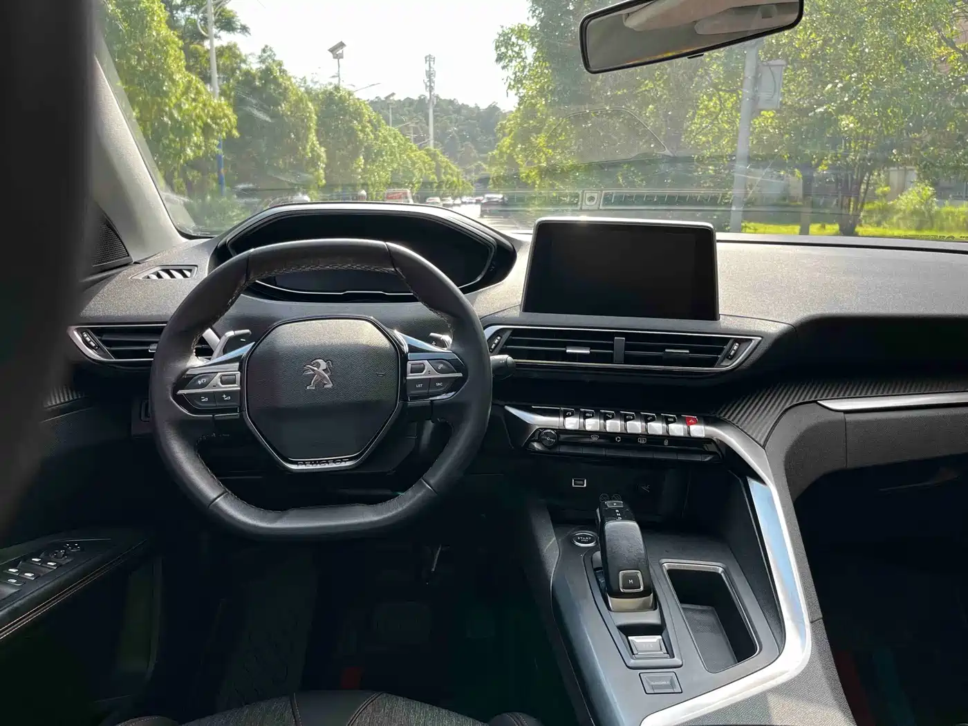 Peugeot 5008 2017 380THP 7-seat Elite Edition фото 21