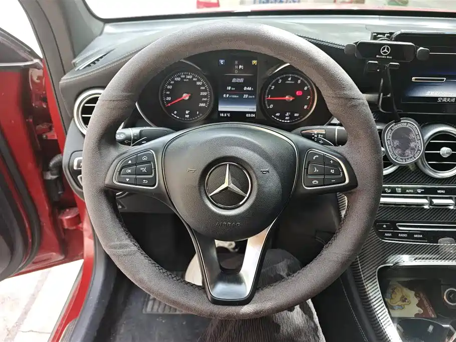 Mercedes-Benz GLC Coupe 2017 GLC 260 4MATIC Coupe SUV фото 15
