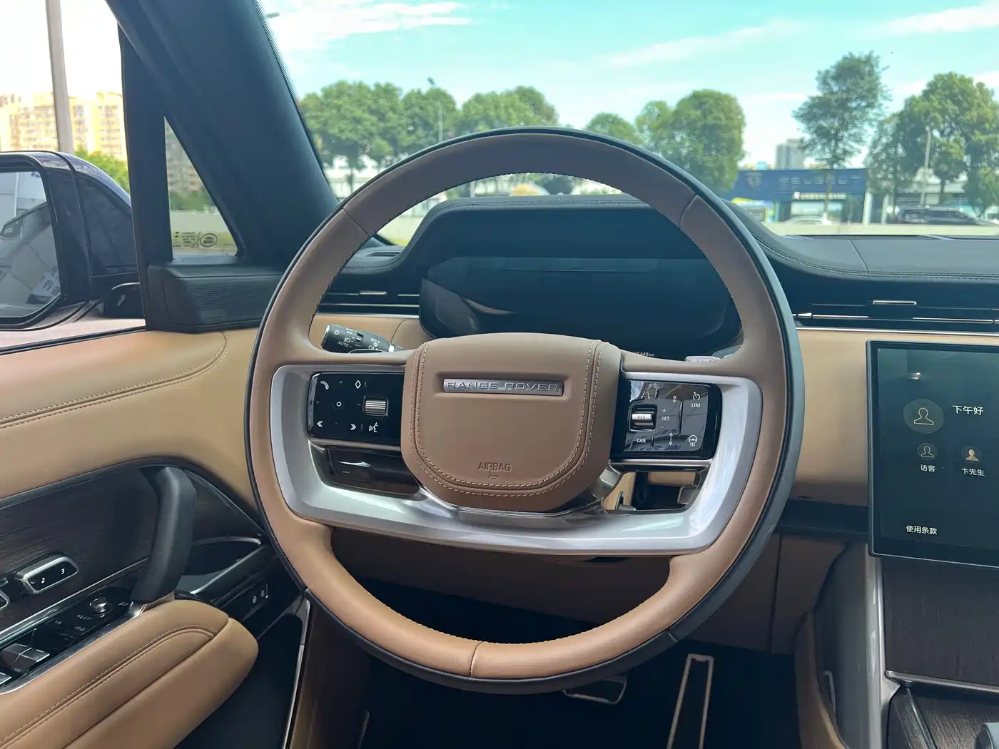 Land Rover Range Rover 2025 3.0 L6 400PS Genesis Extended Wheelbase фото 8