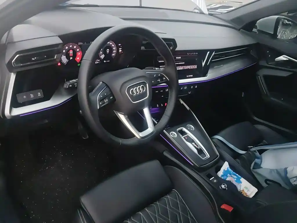 Audi A3 2026 2025 Facelift Sportback 35TFSI Flying Spur Premium