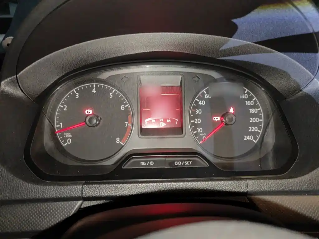 Volkswagen Jetta 2015 Value Edition 1.6L Manual Fashion фото 4