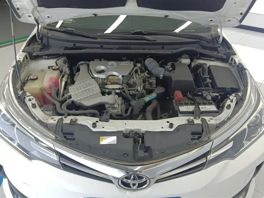 Toyota Corolla 2017 Facelift 1.2T S-CVT GL-i фото 10