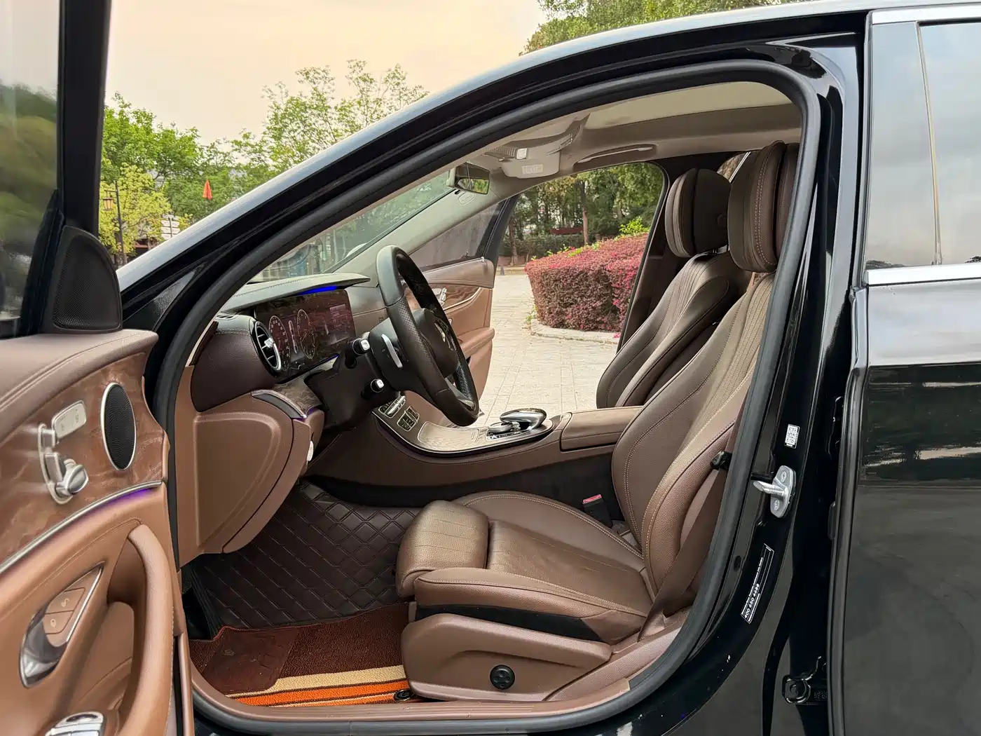 Mercedes-Benz E-Class 2018 Facelift E 200 L 4MATIC фото 5