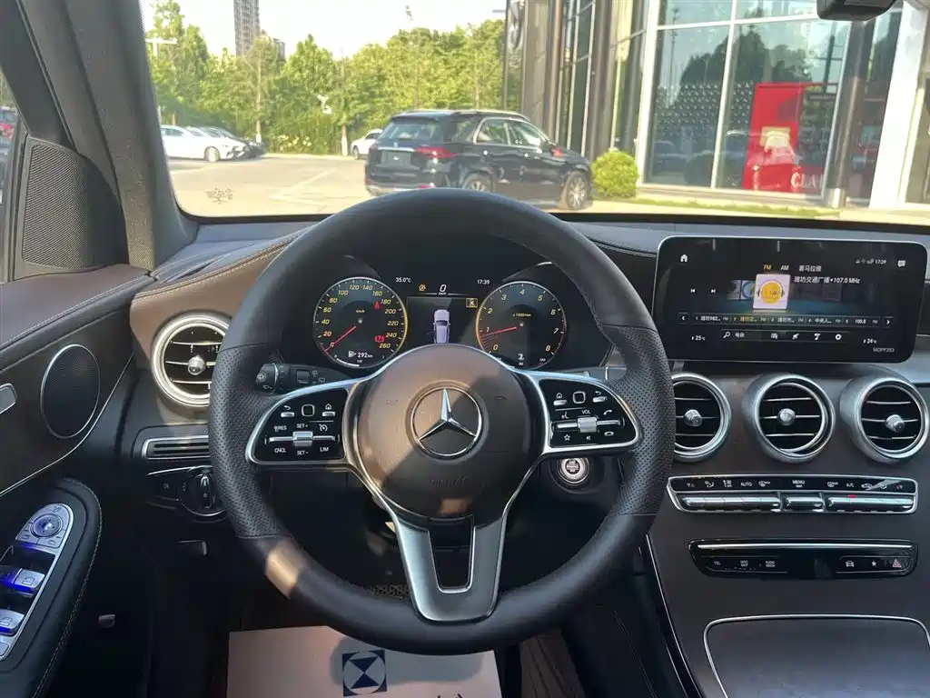 Mercedes-Benz GLC 2021 GLC 260 L 4MATIC Luxury фото 16