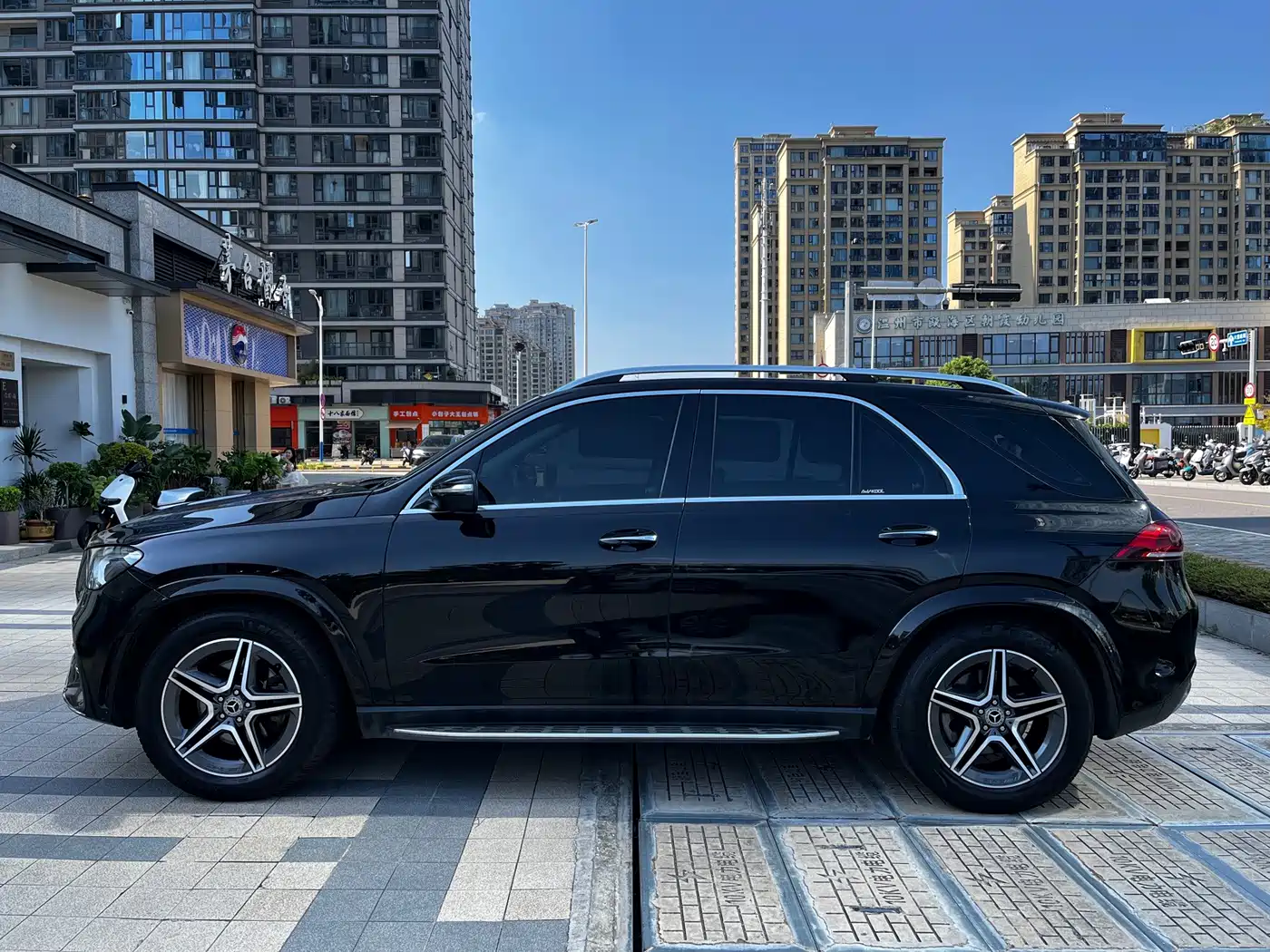 Фото 23 - Mercedes-Benz GLE
