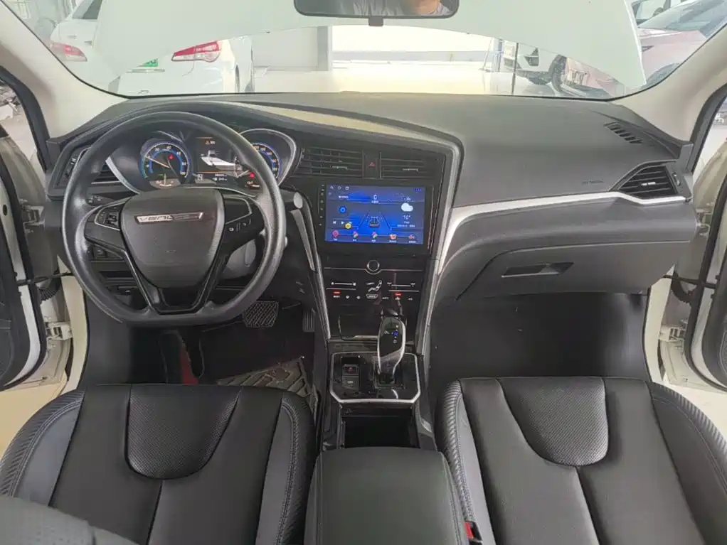 Venucia D60EV 2022 2020 Standard Range Smart Edition
