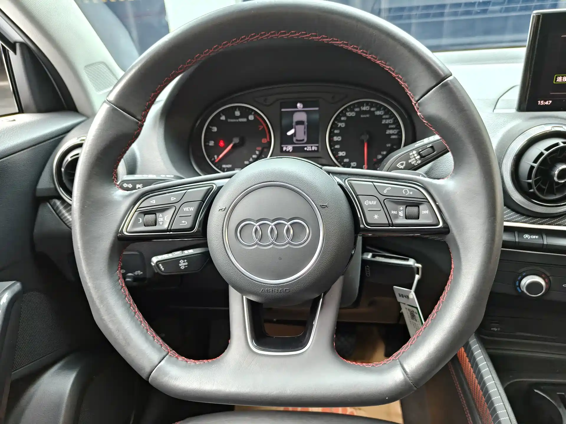 Фото 19 - Audi Q2L