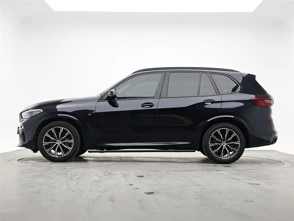 BMW X5 (Import) 2019 xDrive40i M Sport Package фото 5